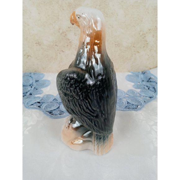 Vintage Glazed Bald Eagle Ceramic Figurine Perched Wings Closed Made in Brazil - Picture 7 of 10